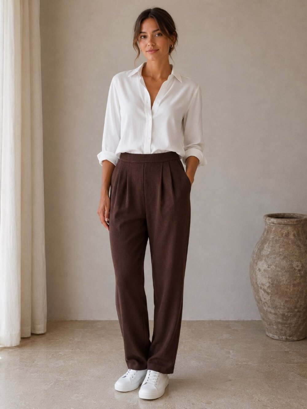 St. John Collection brown classic pants size 4